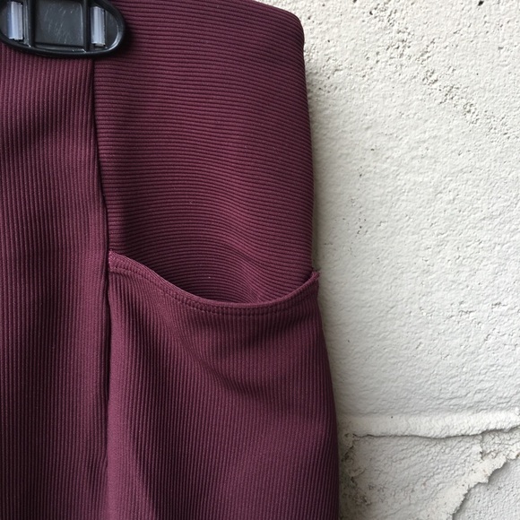 NEW Lululemon A New Route Skirt Cassis I Size 12 - Picture 7 of 9